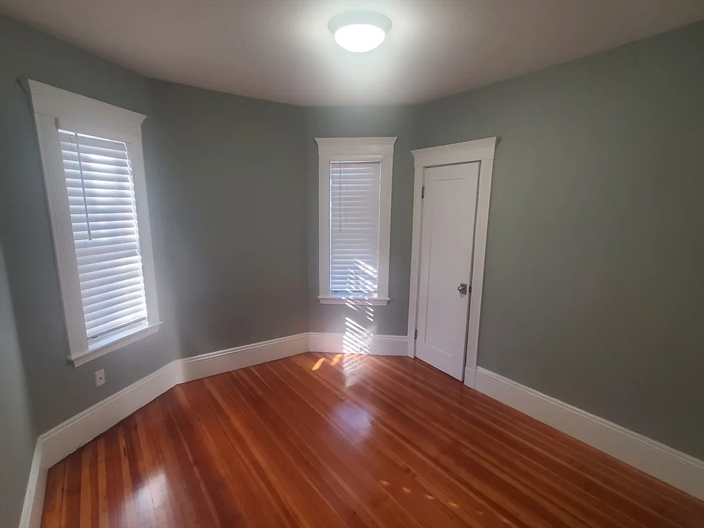 14 N Munroe Ter, Dorchester