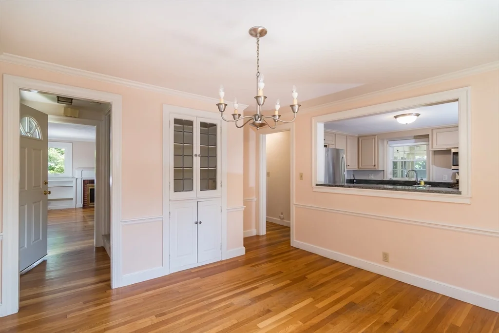 15 Charles St, Natick