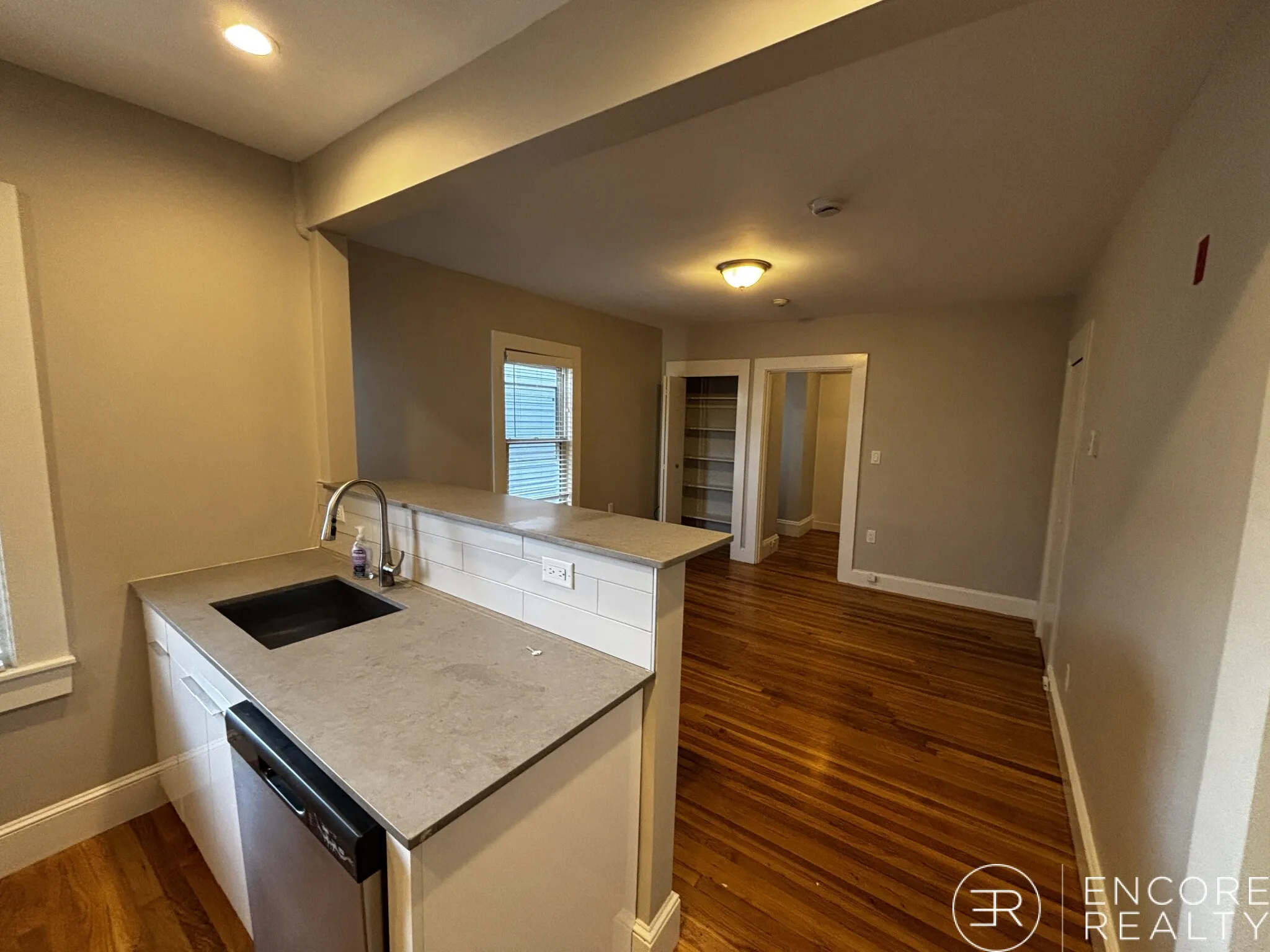 222 Banks St, Riverside