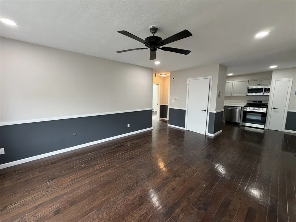 20 Dix, Dorchester