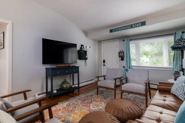 220 Stockbridge Rd, Scituate