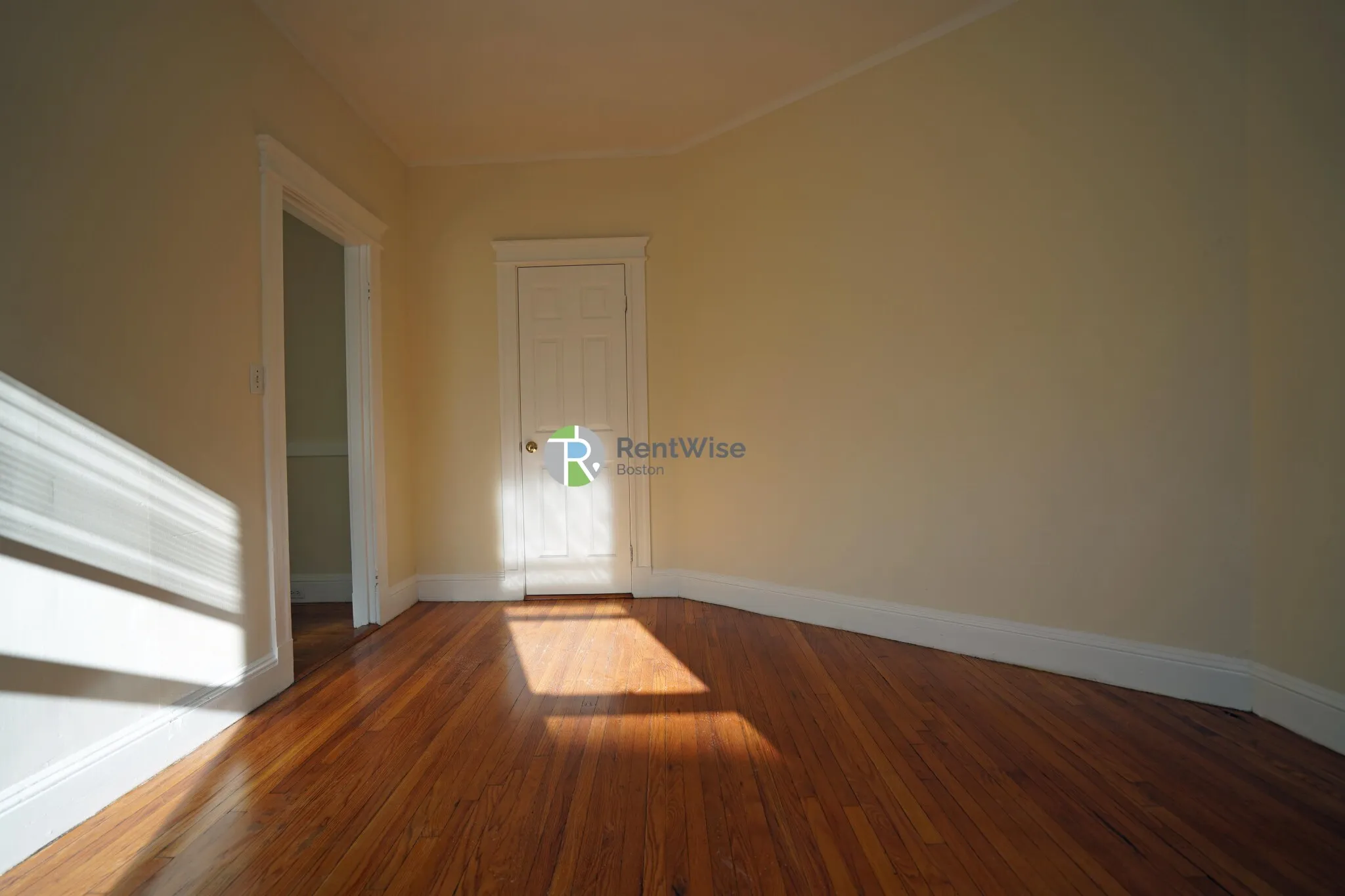 1846 Commonwealth Ave, Brighton