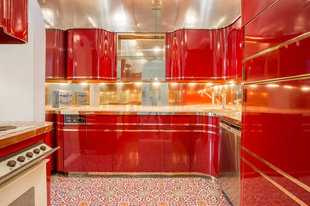 327 Commonwealth Ave, Back Bay