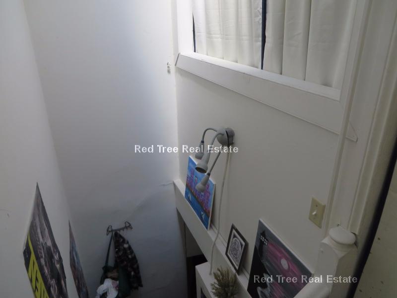 32 Irving St, Beacon Hill