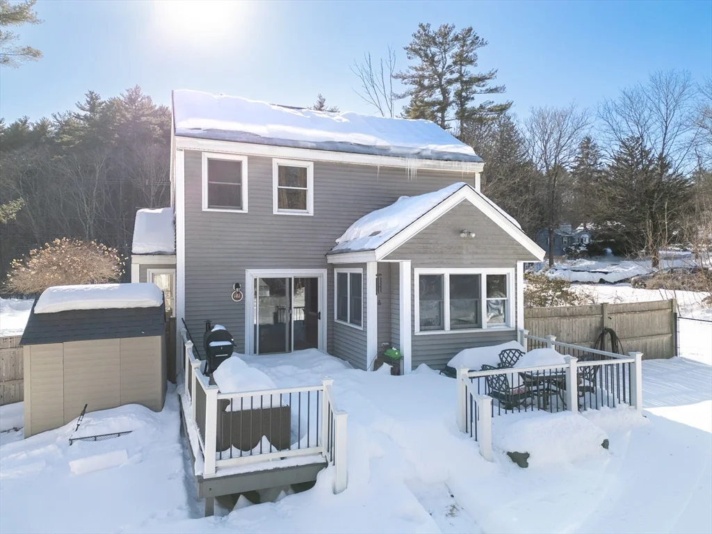 268 Wood St, Hopkinton