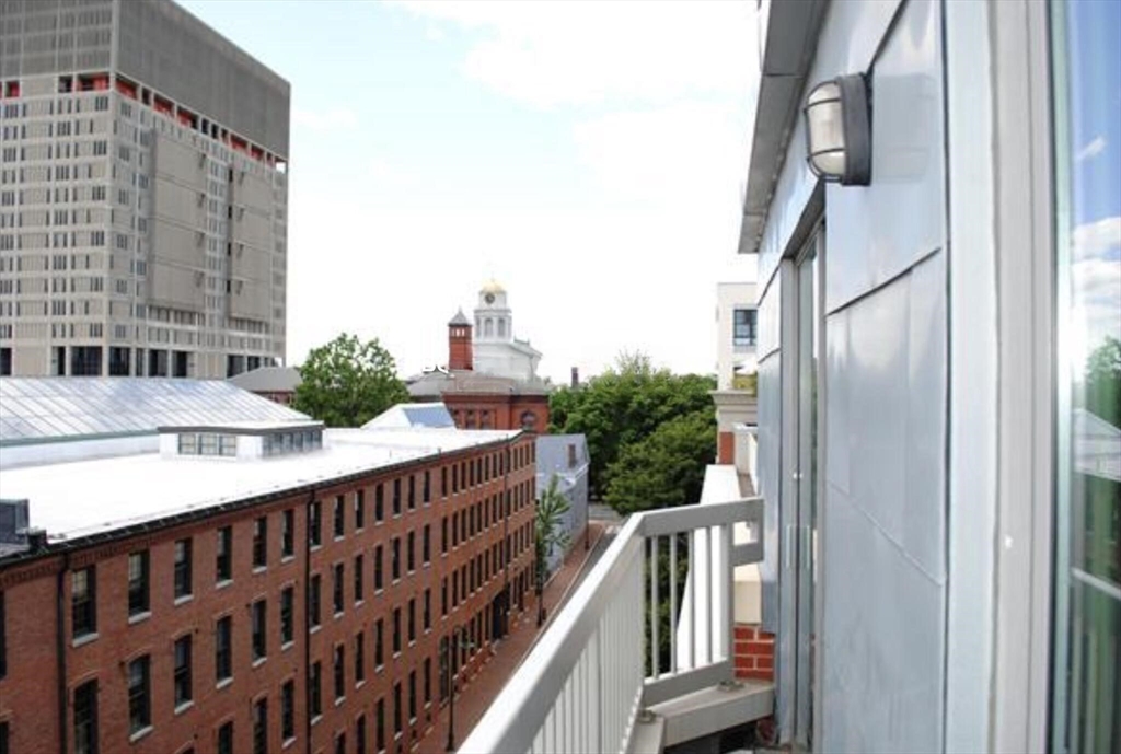 17 Otis St, East Cambridge