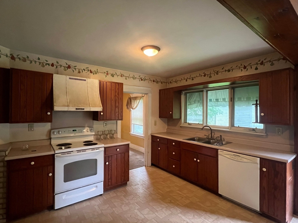 163 Washington, Leominster