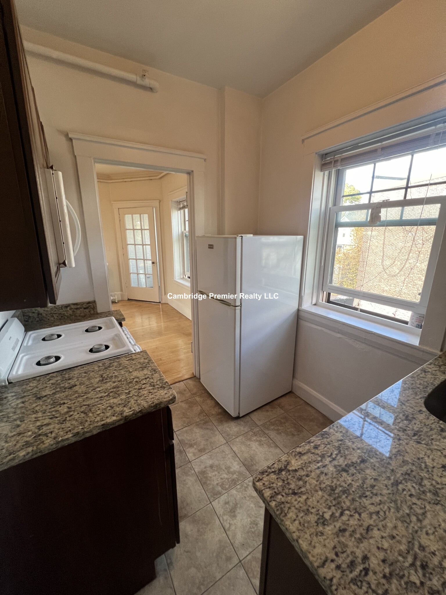 3 Linnaean St, Neighborhood Nine