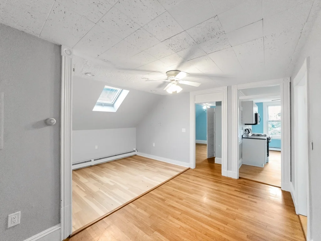 4 Buckley Ave, Jamaica Plain