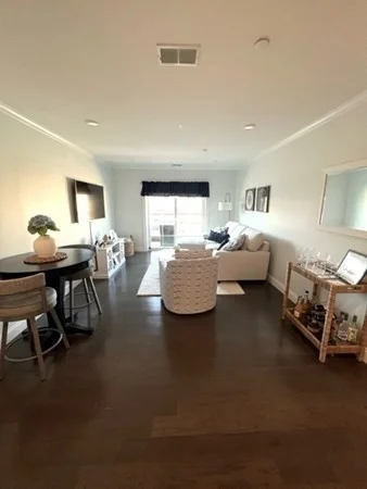 728 E Broadway, South Boston