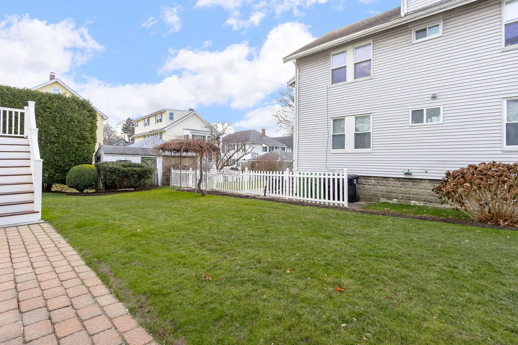 17 George St, Watertown