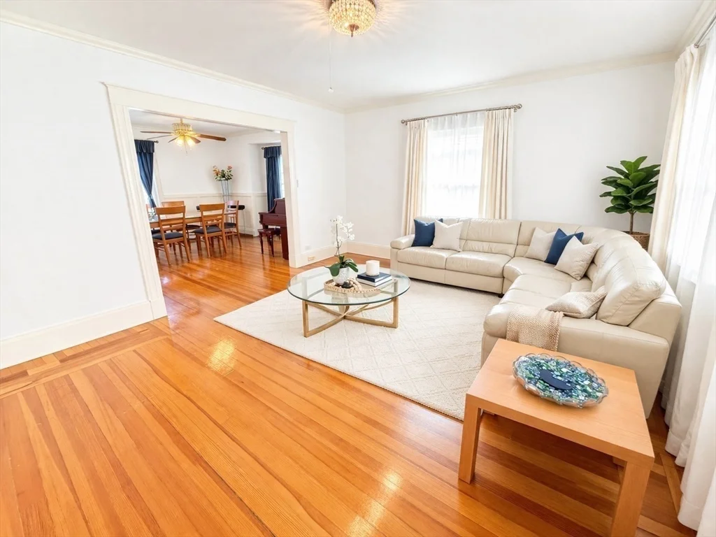 118 Colby Rd, Quincy