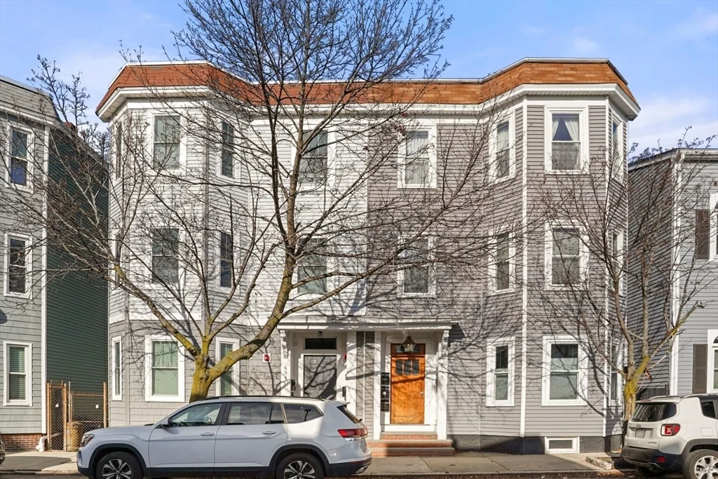 596 E 2nd St, South Boston