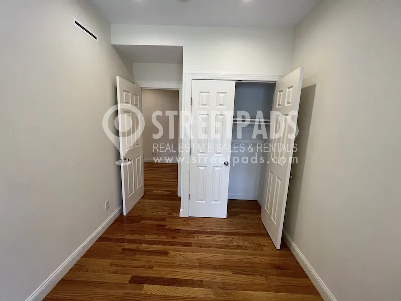 379 Harvard St, Mid-Cambridge