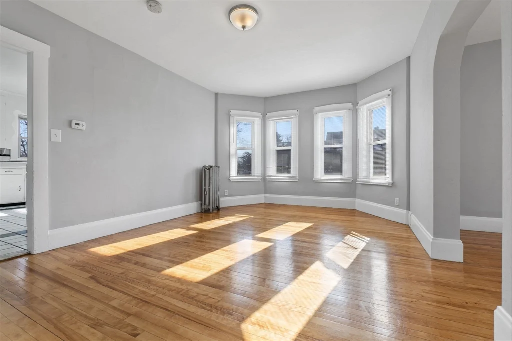 55 Pine St, Swampscott