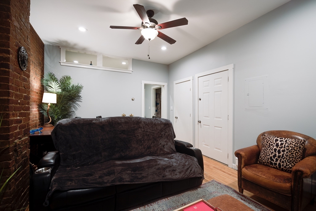 114 Trenton St, East Boston