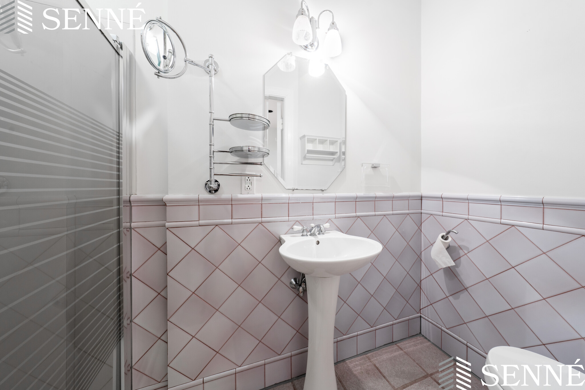 218 Commonwealth Ave, Back Bay