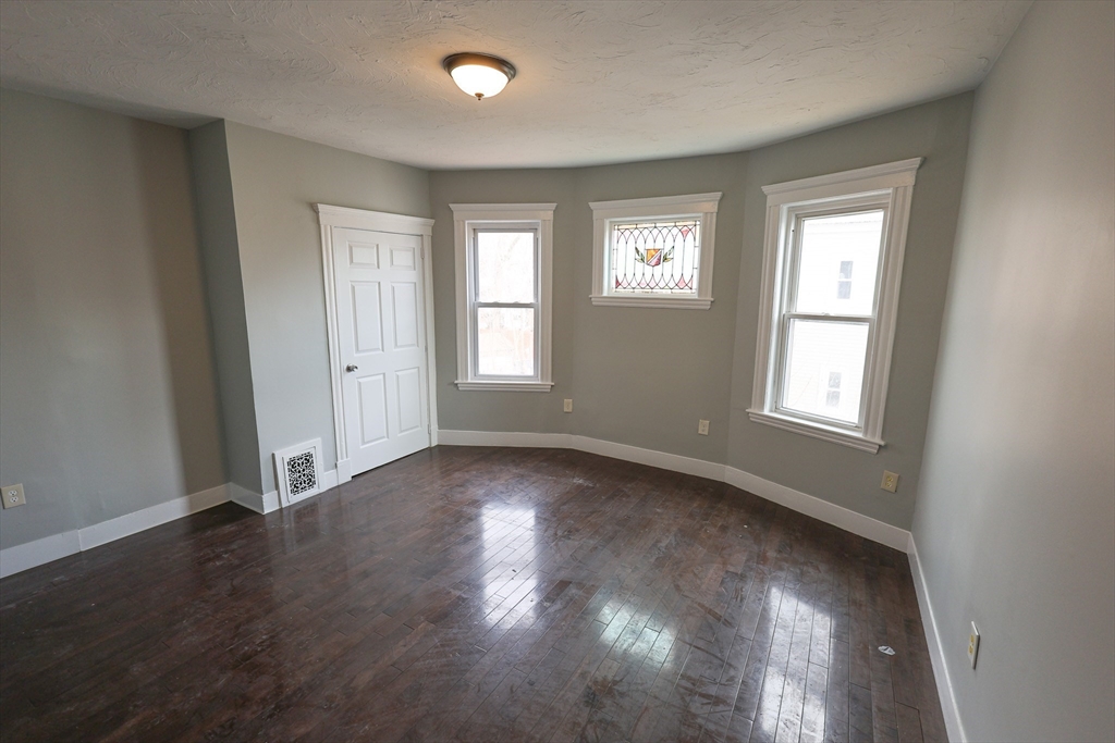 23 Barry St, Dorchester