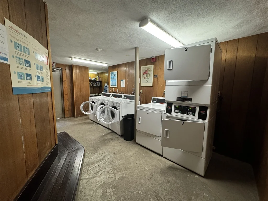 339 S Huntington Ave, Jamaica Plain