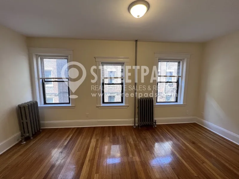 1315 Commonwealth Ave, Allston