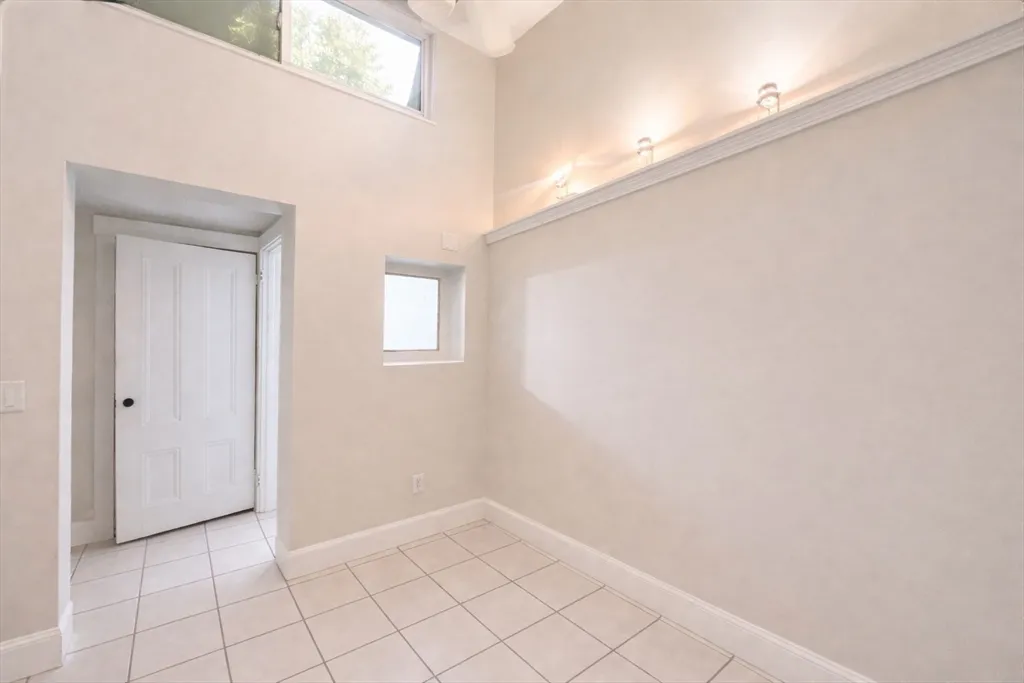 21 Fayette St, Mid-Cambridge