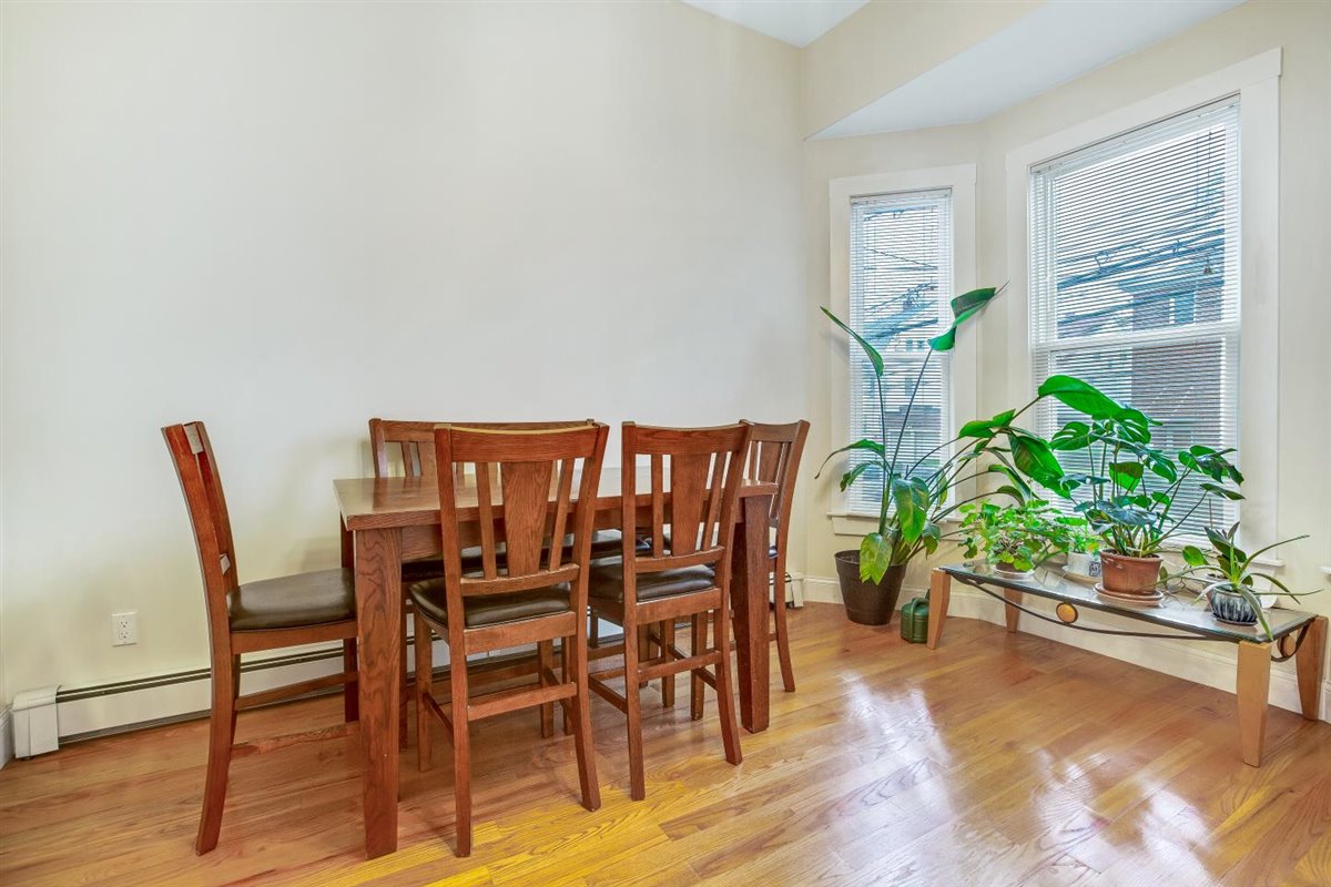 3 bed, 1 bath apartment for rent at 21 Monastery Rd Unit 1, Brighton — photo 4 of 23