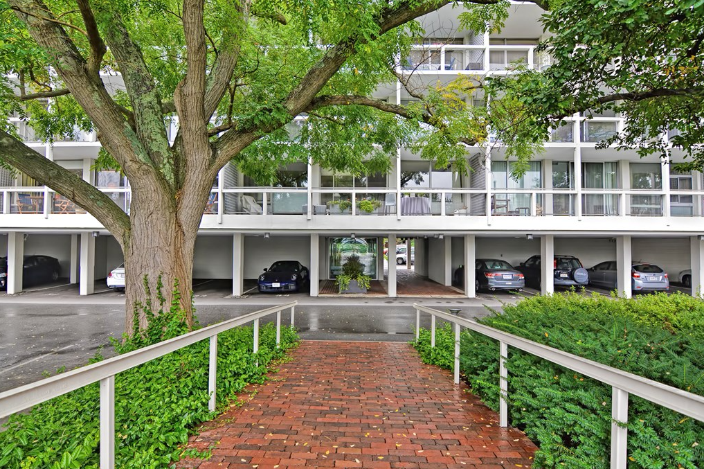 2 bed, 1 bath apartment for rent at 221 Mount Auburn St Unit 111, Harvard Square — photo 4 of 19