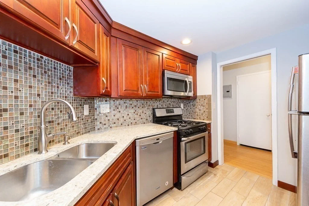 22 Chestnut Pl, Brookline