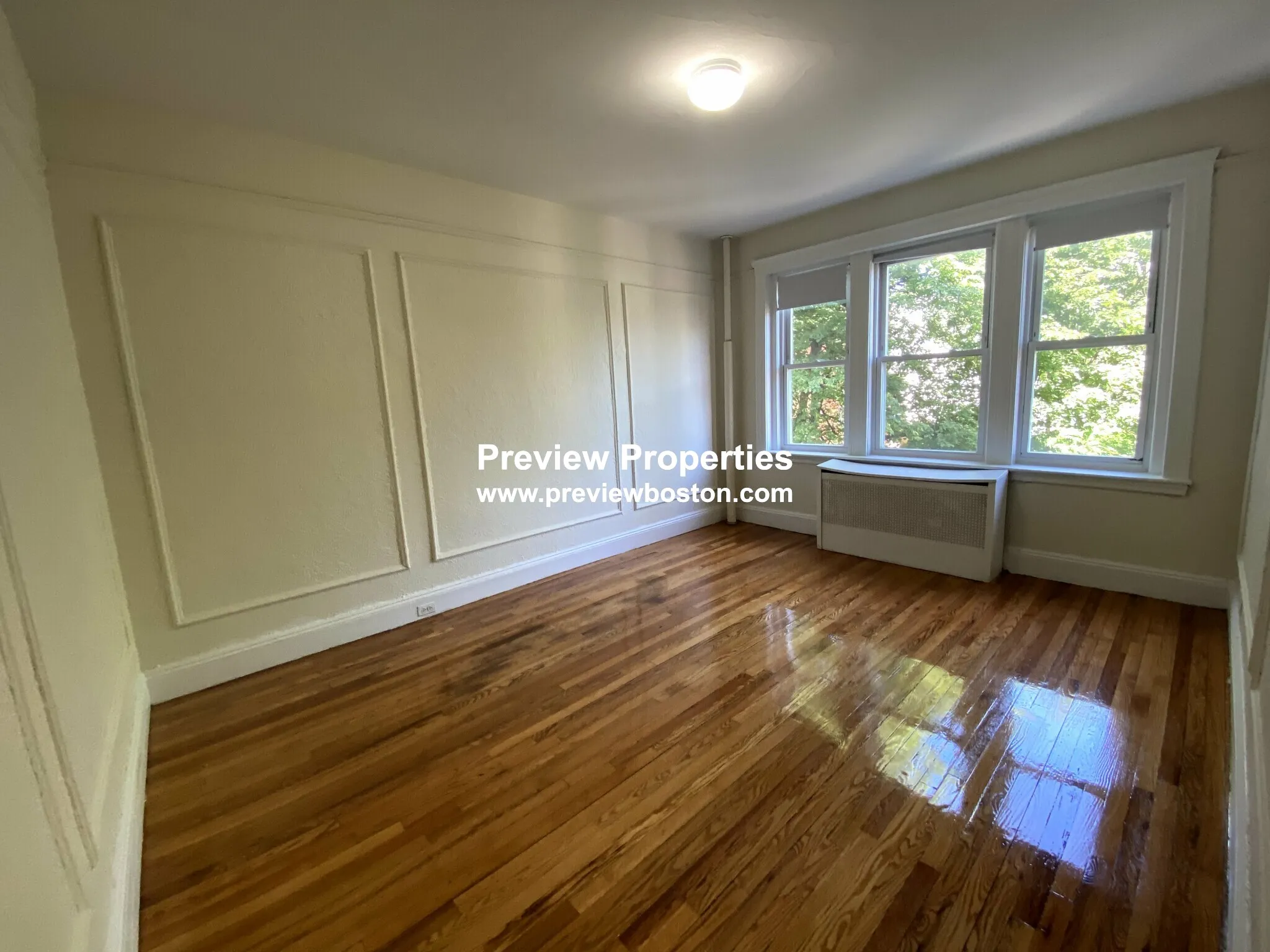 1687 Commonwealth Ave, Brighton