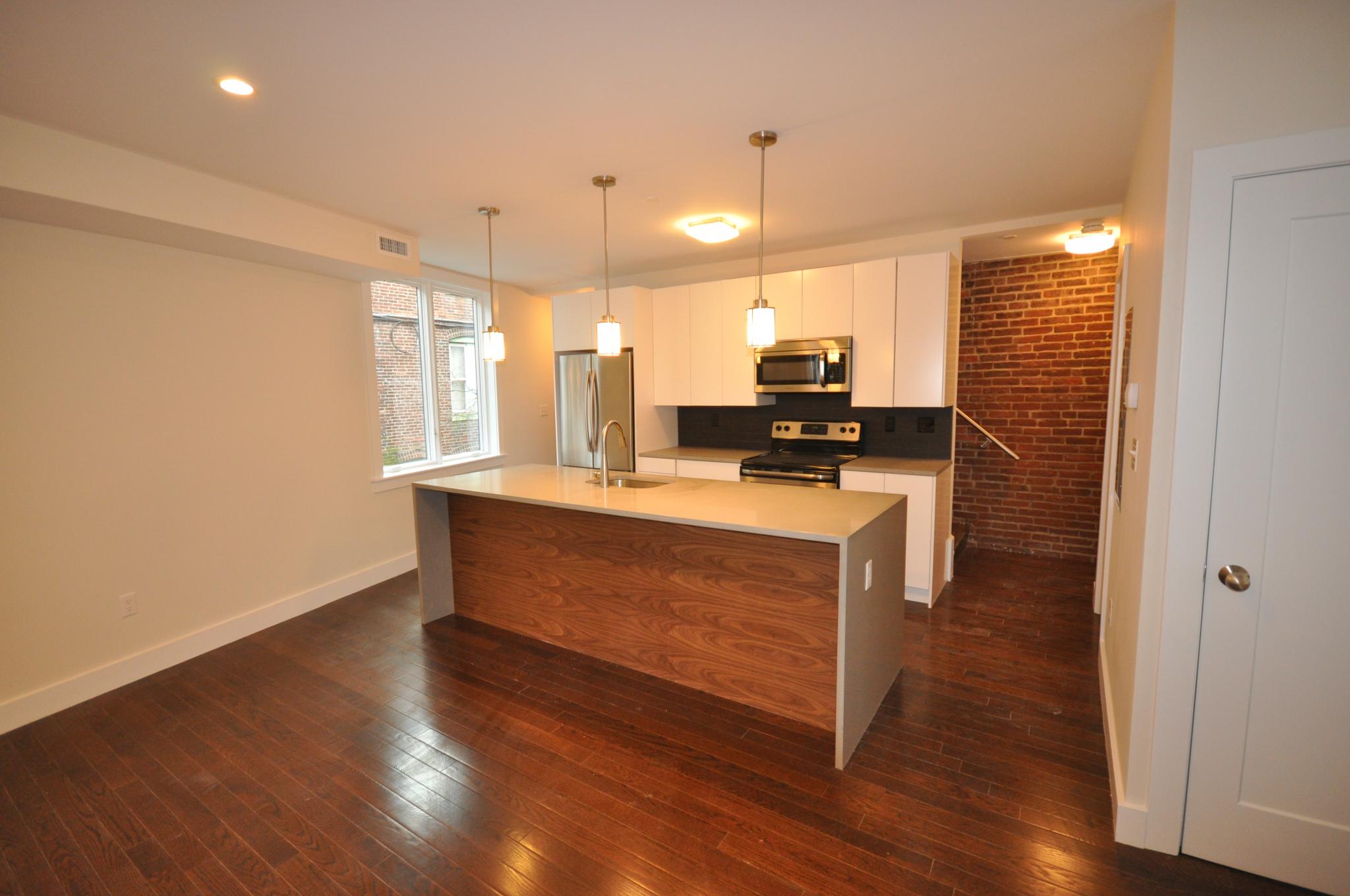 4 bed, 2.5 bath apartment for rent at 20 Sussex St Unit 20, Roxbury — photo 7 of 31