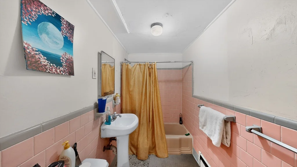 1071 Beacon St, Coolidge Corner