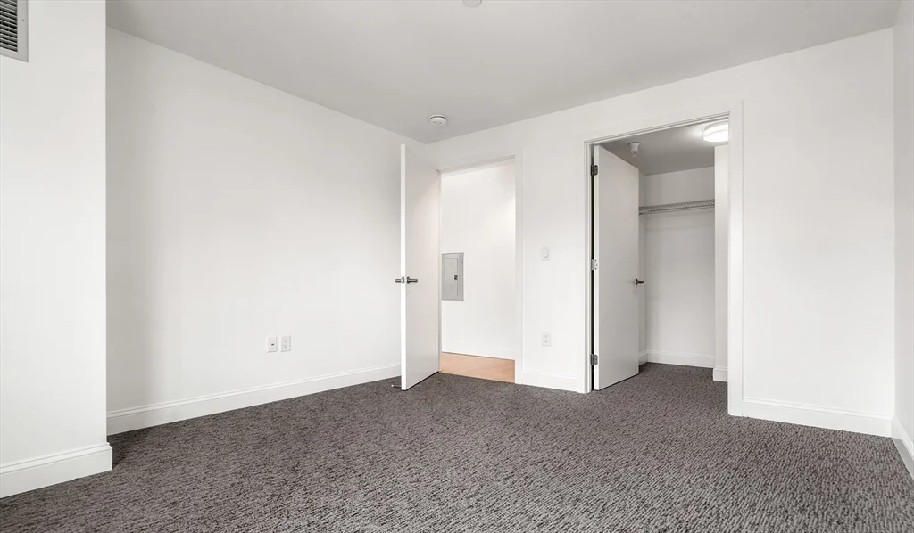 99 Kneeland St, Chinatown