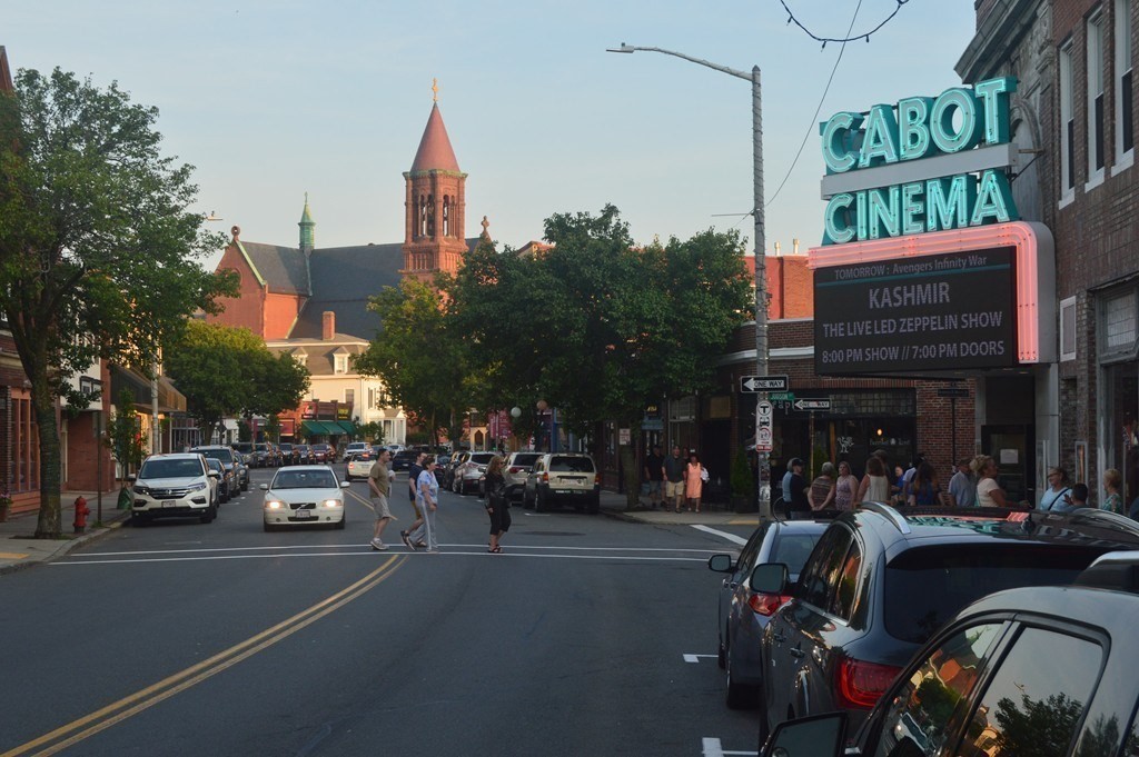 5 W Dane St, Beverly