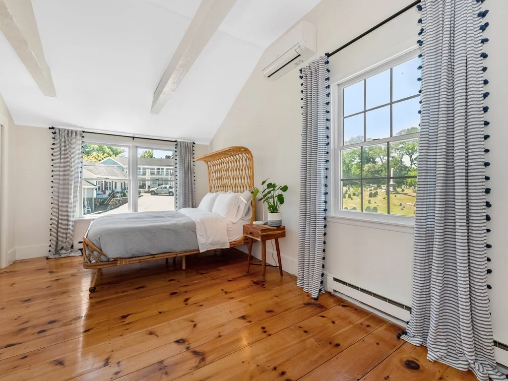 8 Beach St, Rockport