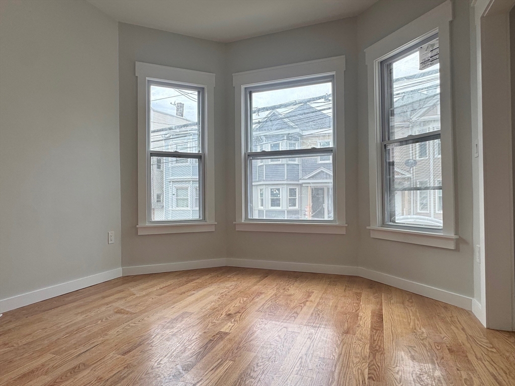 57 Falcon St, East Boston