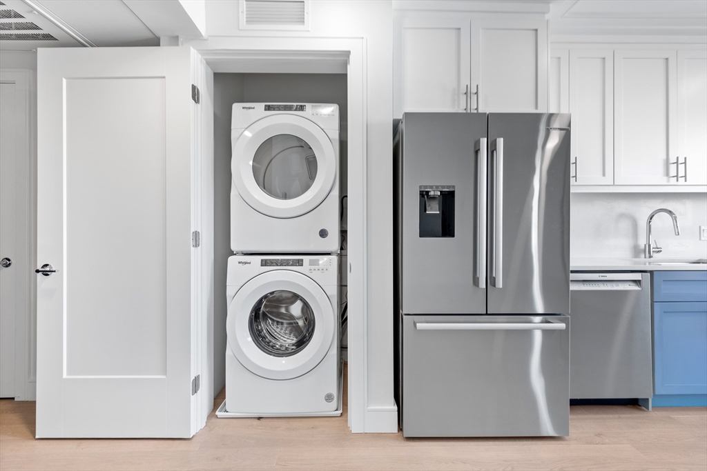 301 Border St, Central Square