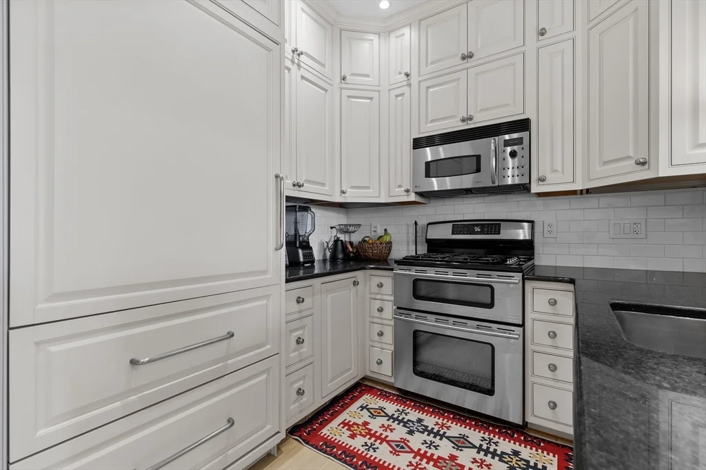 238 Marlborough St, Back Bay