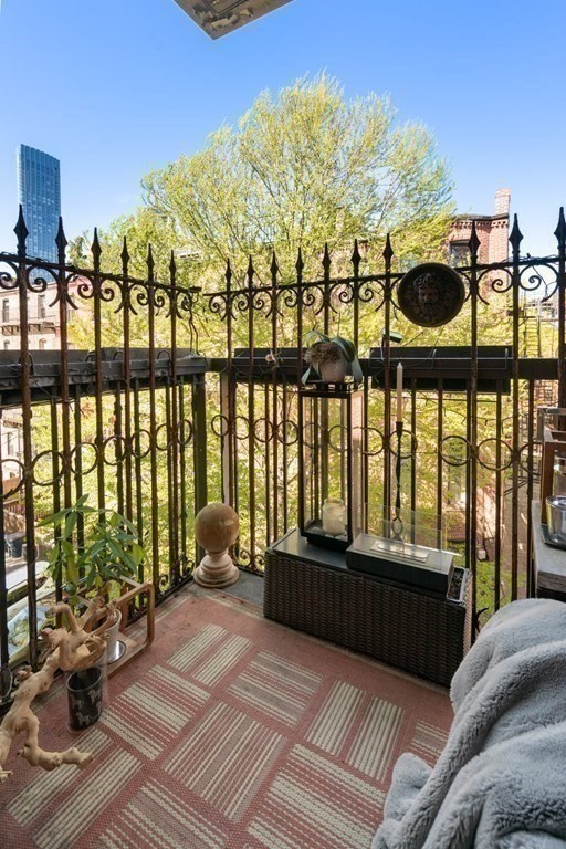 424 Massachusetts Ave, South End