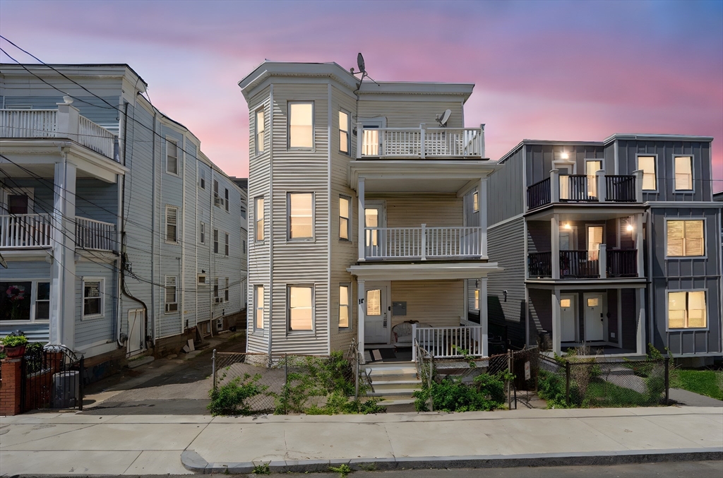 17 Hillsboro, Boston