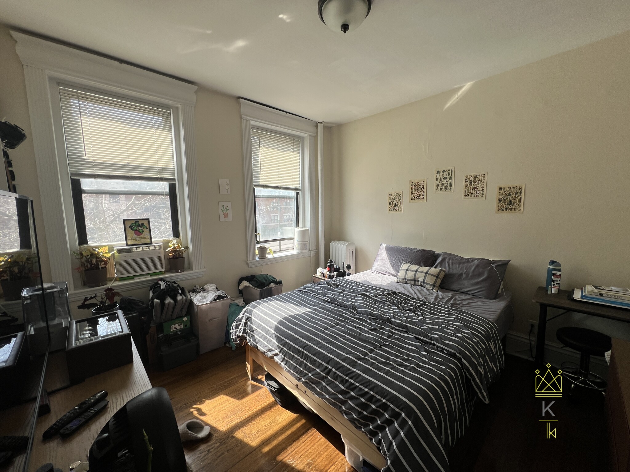 1963 Commonwealth Ave, Brighton