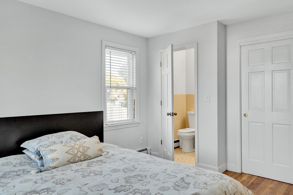 32 Saint Marks Rd, Dorchester