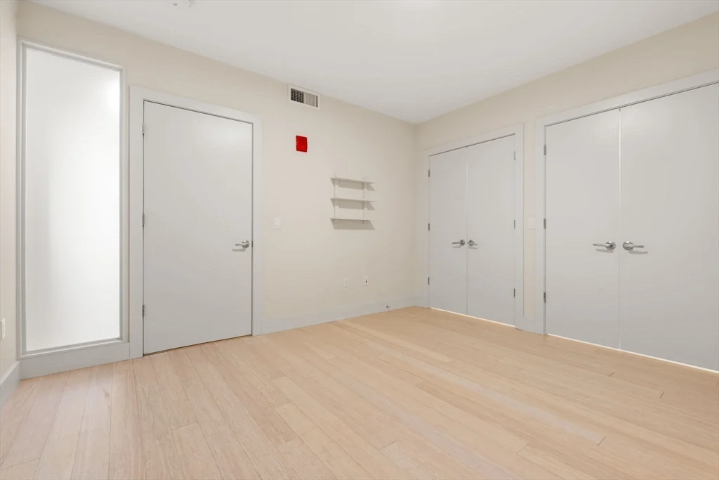 121 Portland St, West End