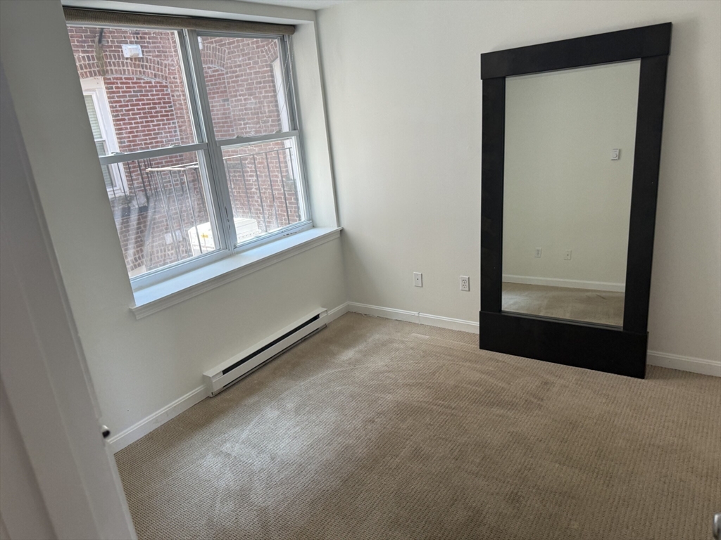 160 Cottage St, East Boston