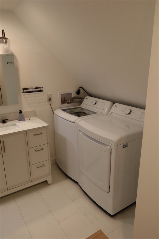 15 Melcher St, Plainville