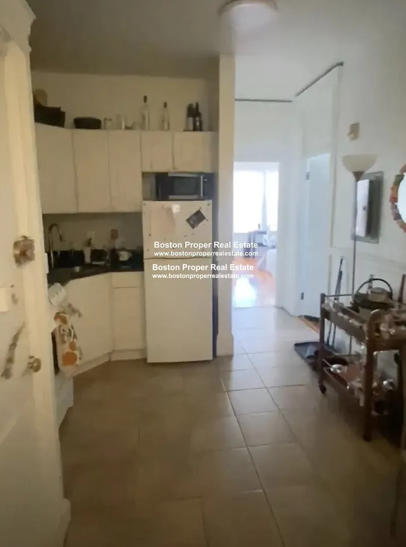 64 Hemenway St, Fenway