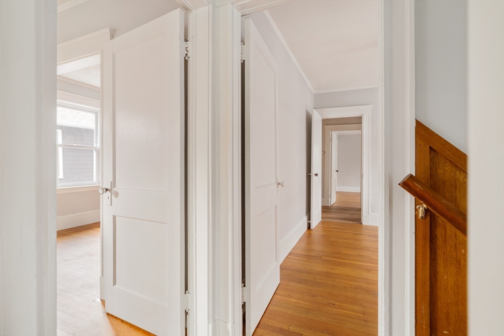 36 Thingvalla, Strawberry Hill