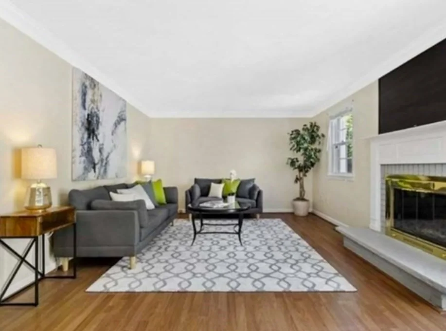 546 Lincoln St, Waltham