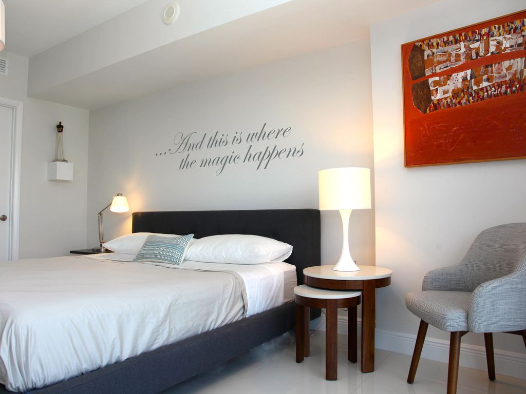 1 bed, 1 bath apartment for rent at 131 Sewall Ave Unit 5, Longwood — photo 3 of 7