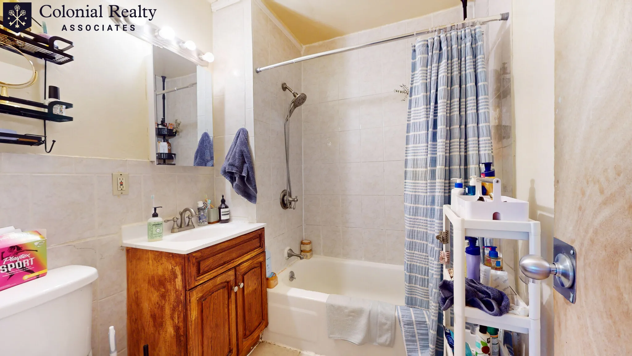 86 Hammond St, Roxbury