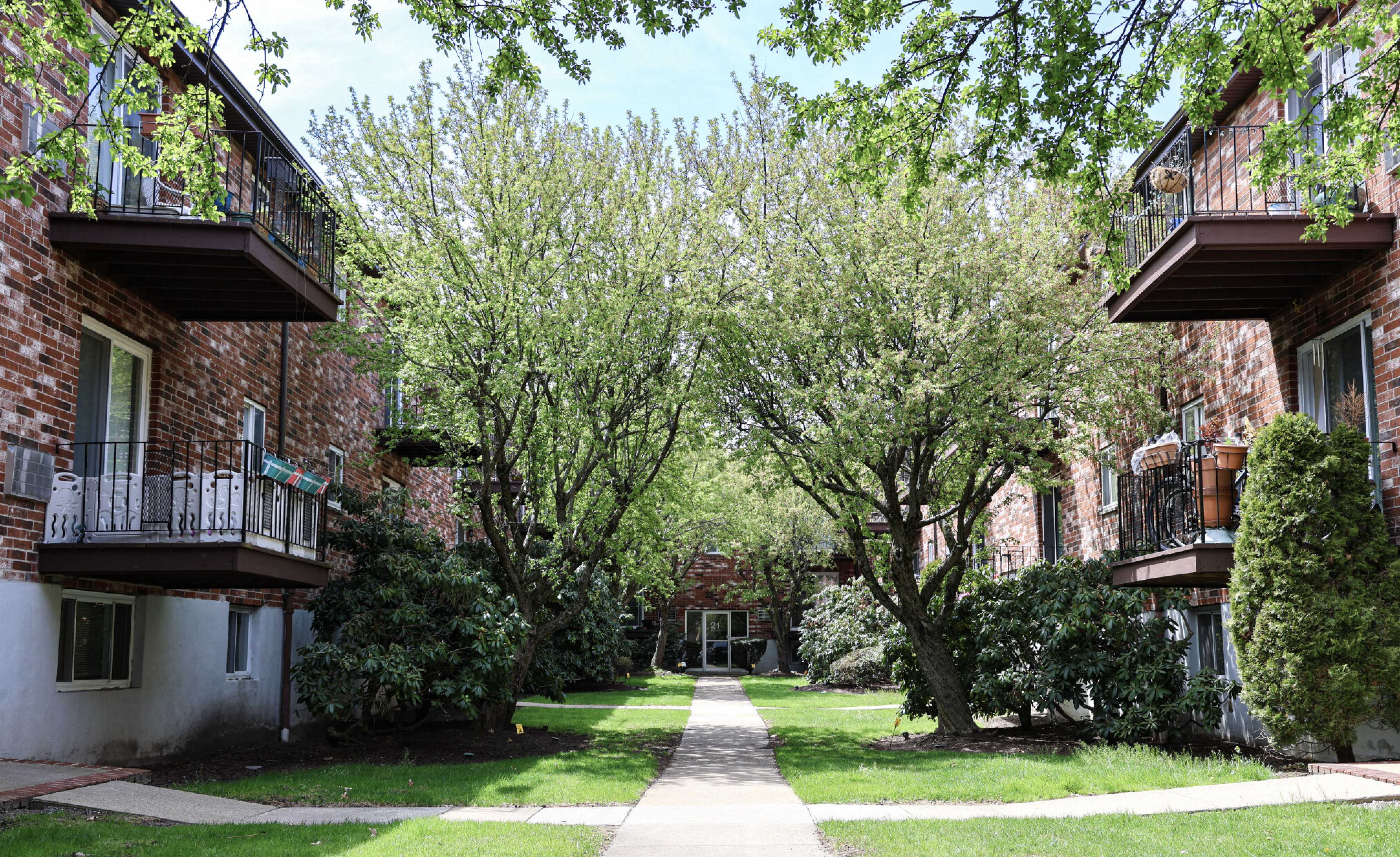 31 Westgate Rd, Chestnut Hill